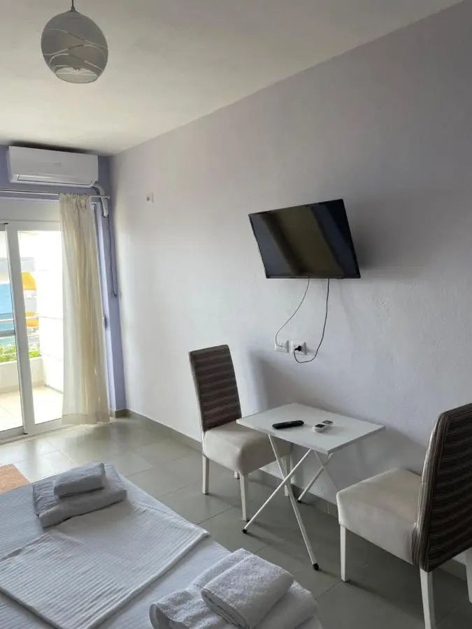 Xhulio Apartments