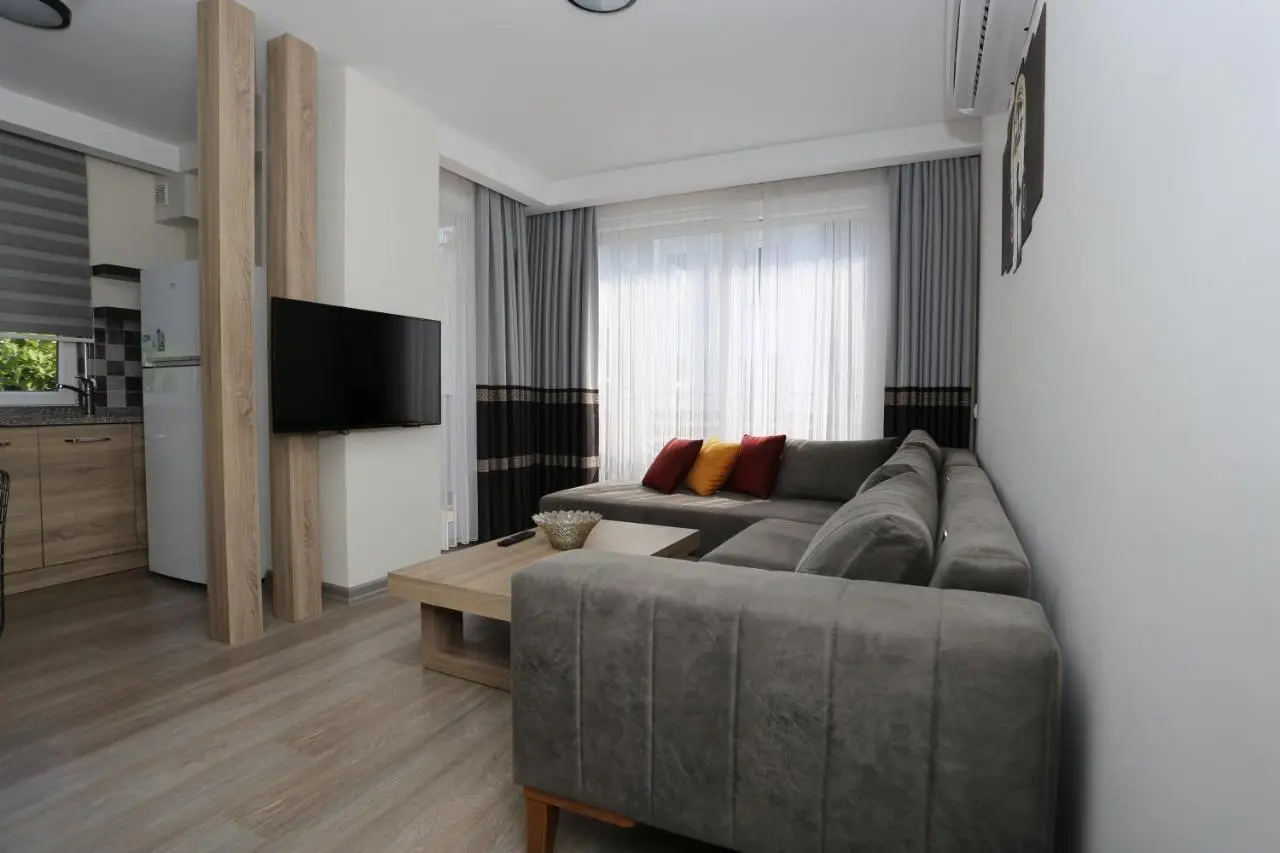 Elanis Suites