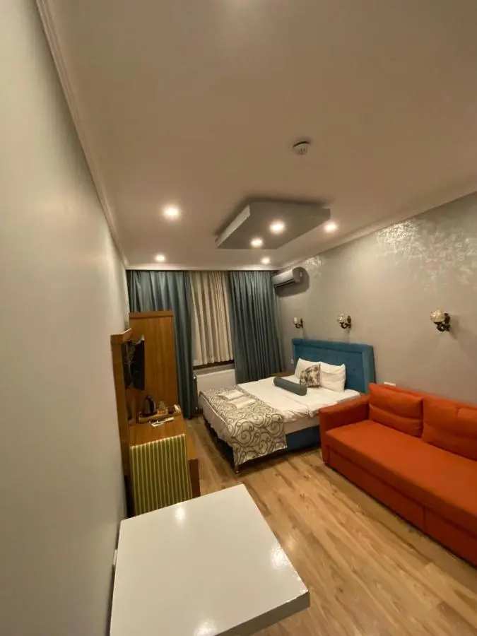 Riverland Suites Apart Hotel
