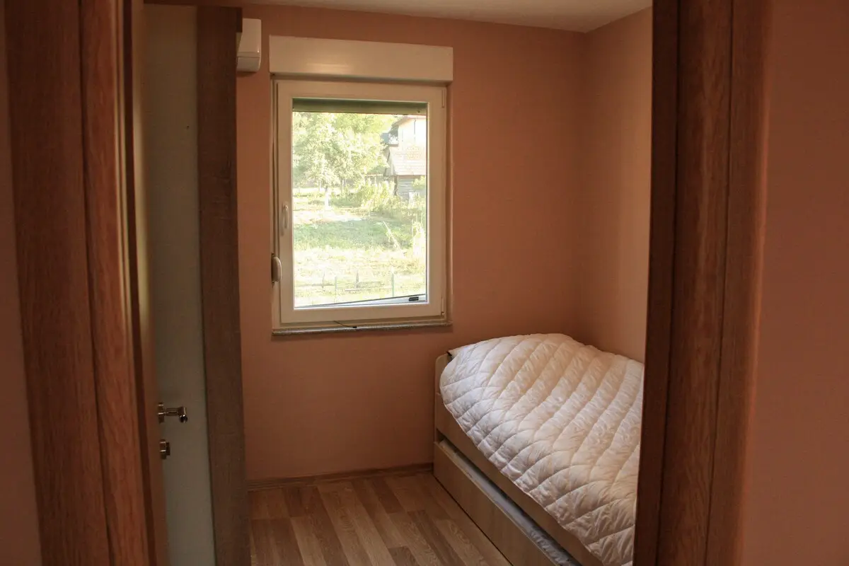 ☆ Quiet + Cozy Spacious apt | Balcony View ! ☆