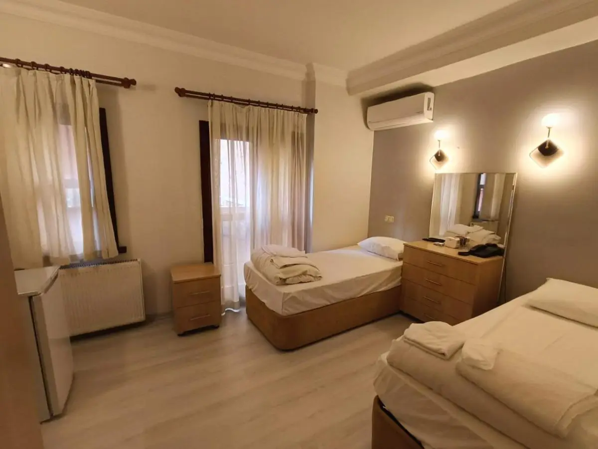 Adil Konak Hotel