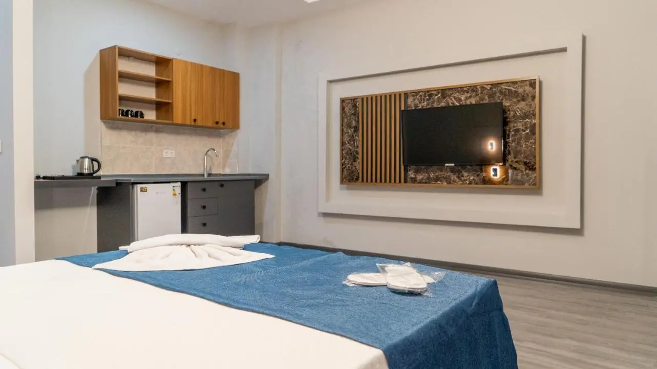 GRAND MOON HOTEL