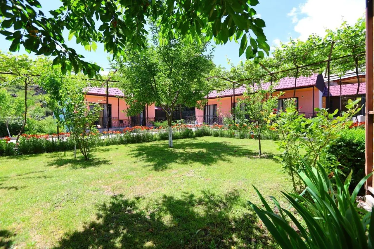 Tsiskari Guesthouse