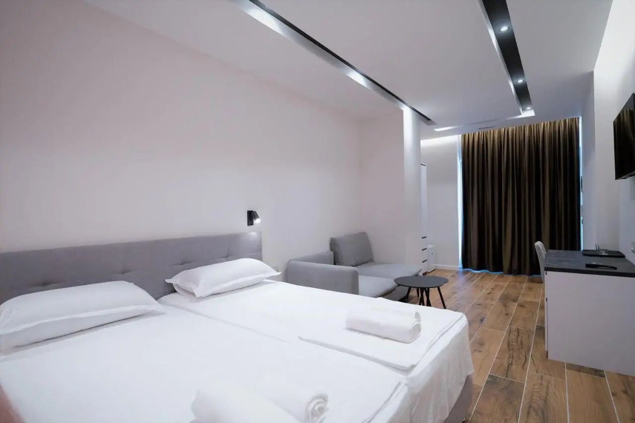Hotel LUMINOSA