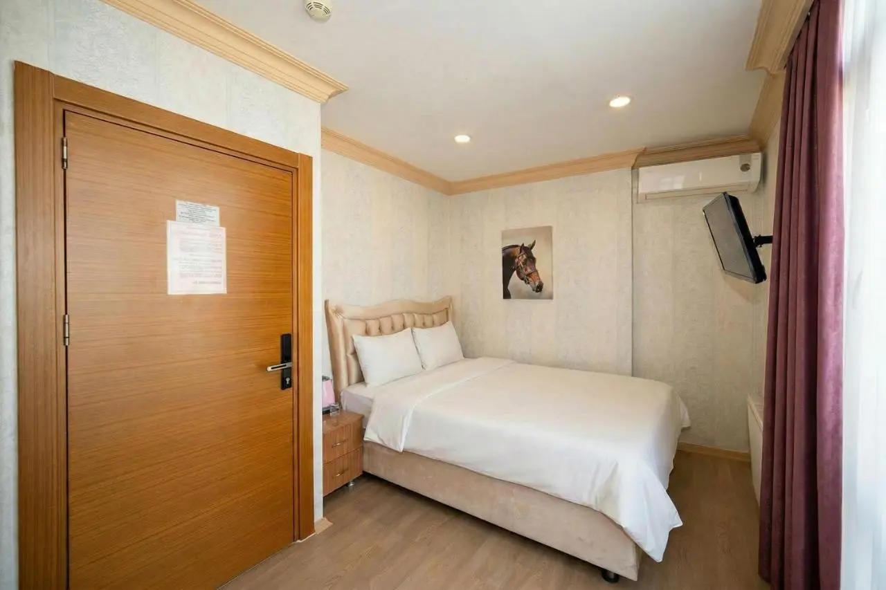 Maxwell Hotel