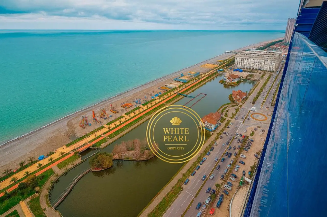 WHITE PEARL - Orbi City