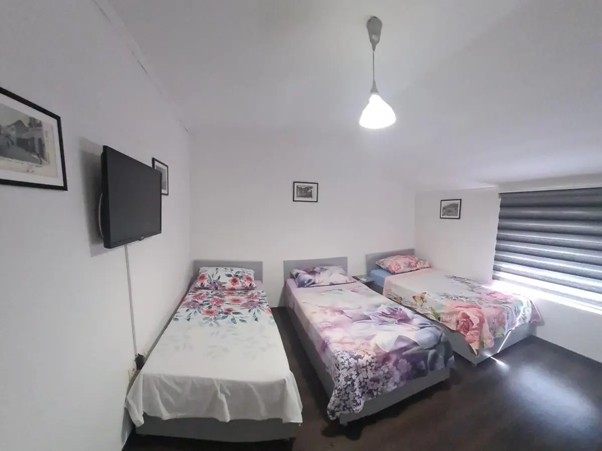 Hostel FM