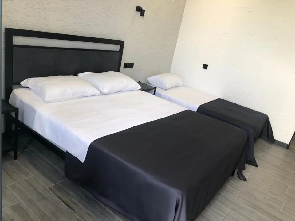 Hotel West Way