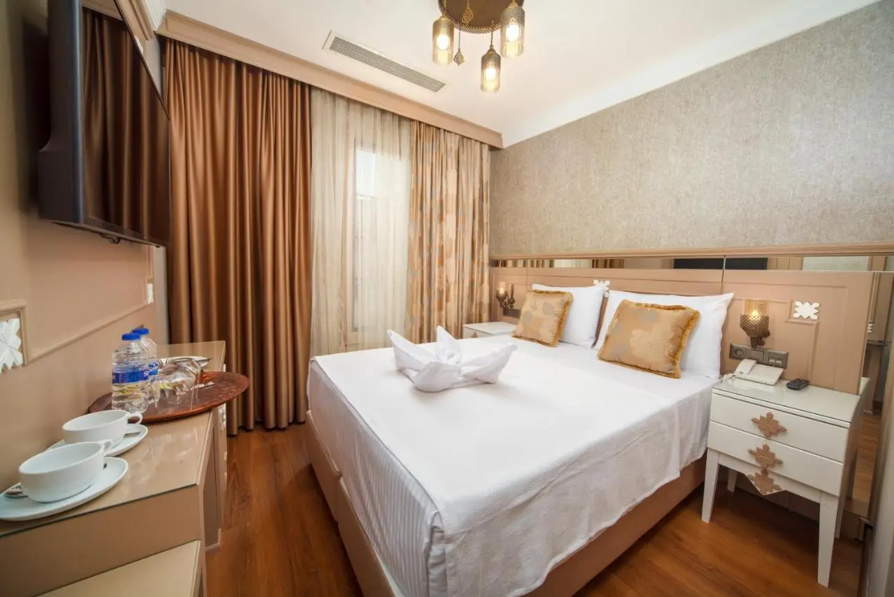 Istanbul Old City Beyazid Belmond Hotel