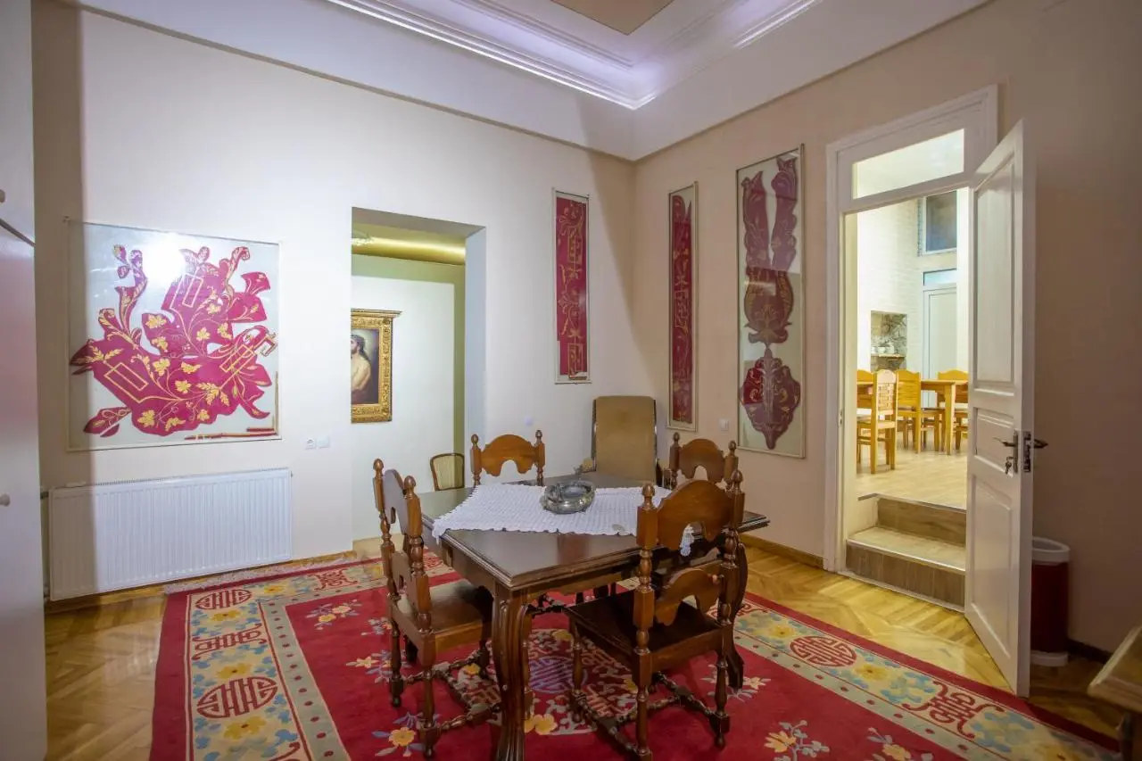 HOTEL VENETO