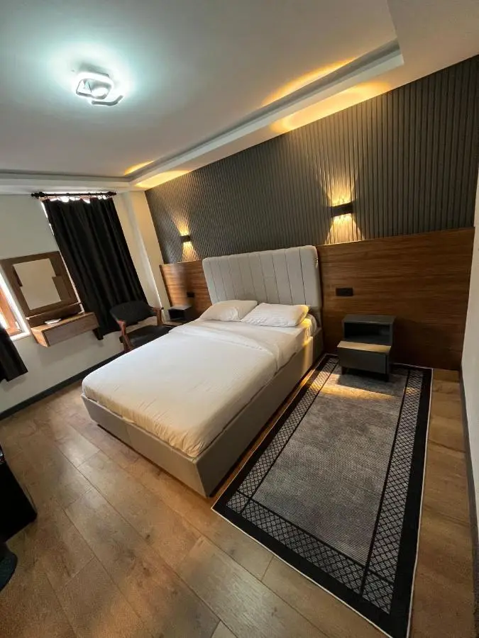 SkyLife OldCity Hotel