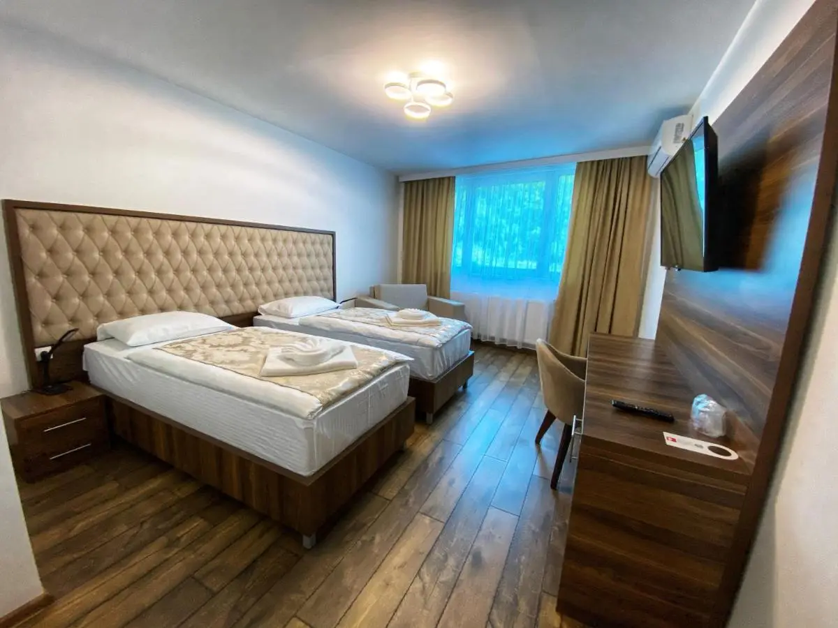 Hotel Turist 98