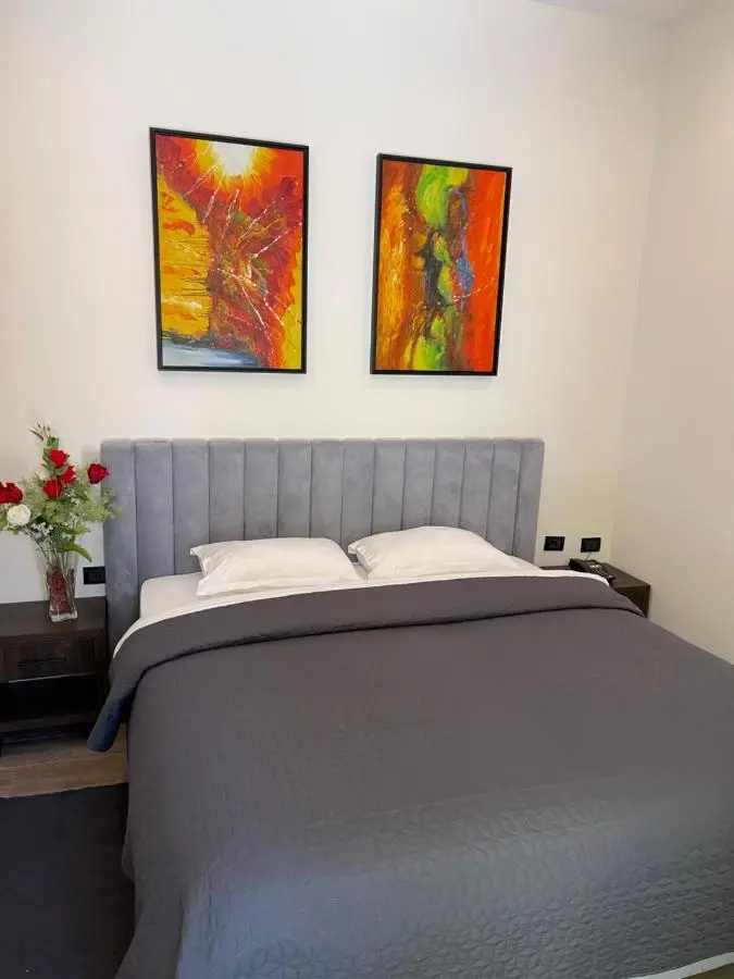 Venis Hotel