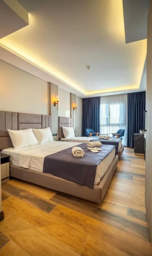 Modernlux Hotel