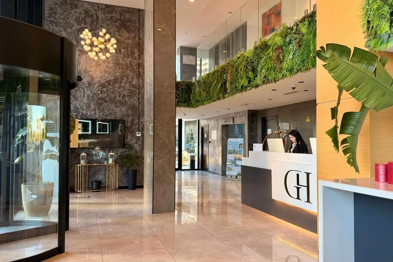 The Grandeur Hotel