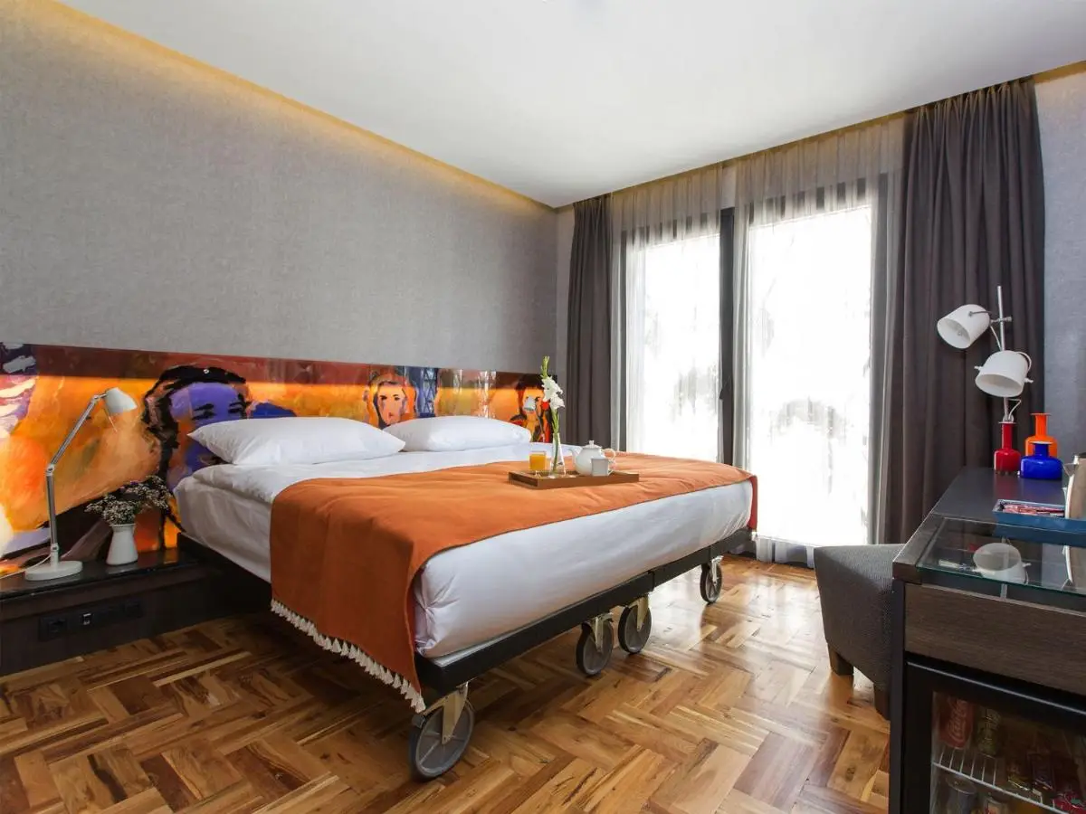 Lampa Design Hotel-Special Category