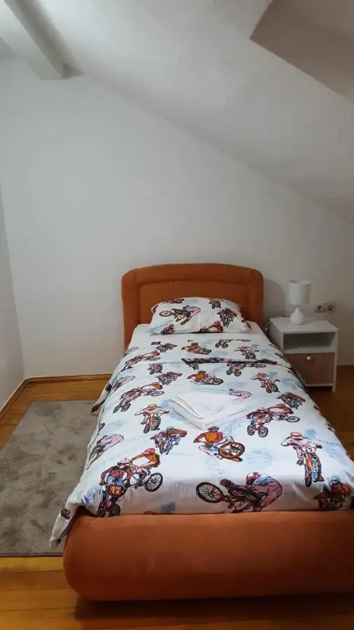 Apartman "EM"