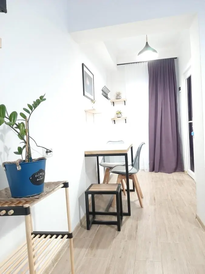 Style Apartment with Courtyard