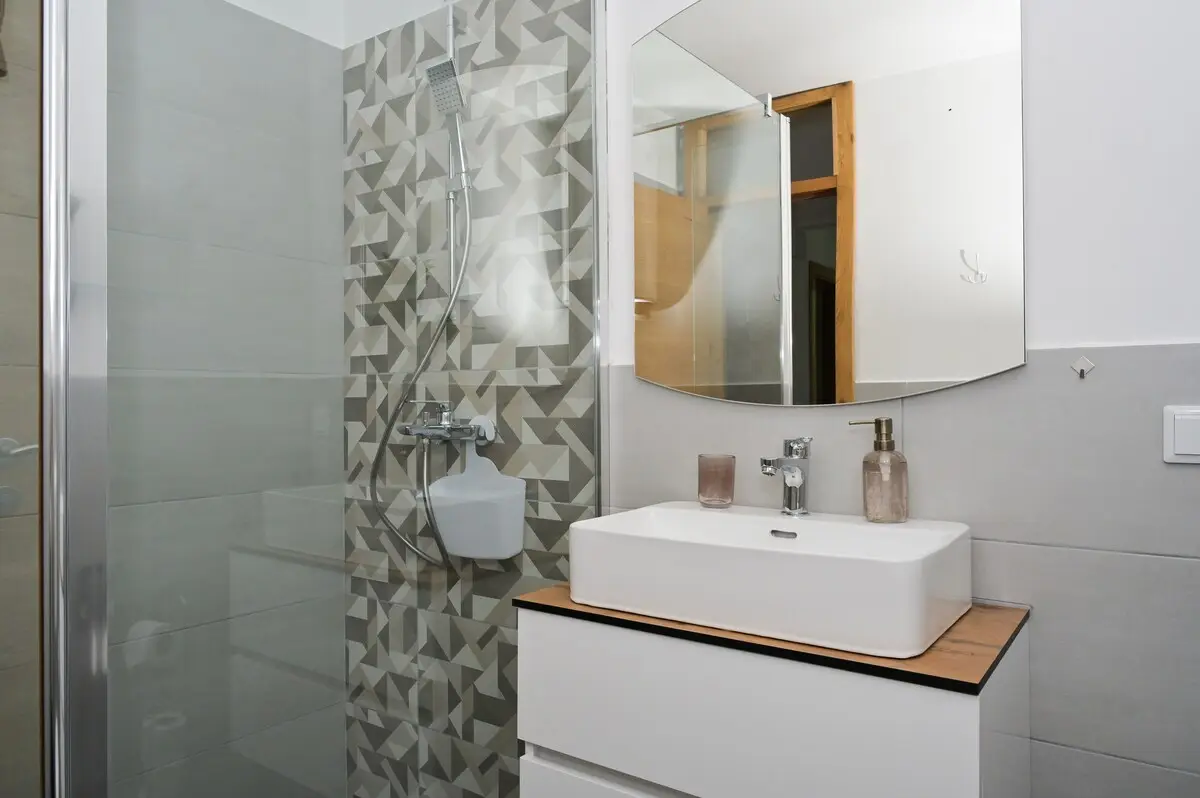 Villa Anita – Two-Bedroom Apartment, 3rd Floor (L)