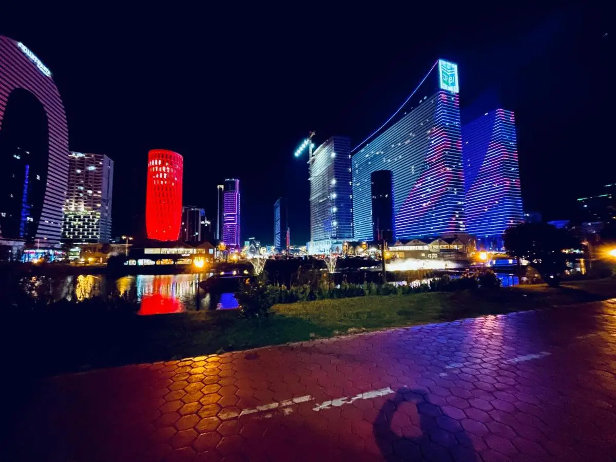 Royal Sea Breeze Apartments