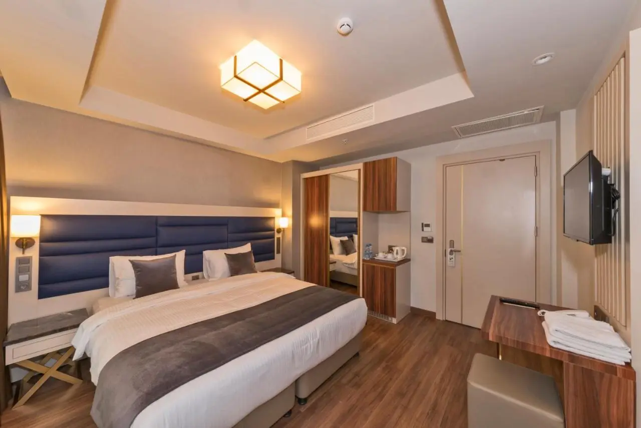 Golden Royal Hotel & SPA