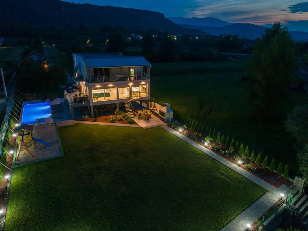 Summer Residence Una