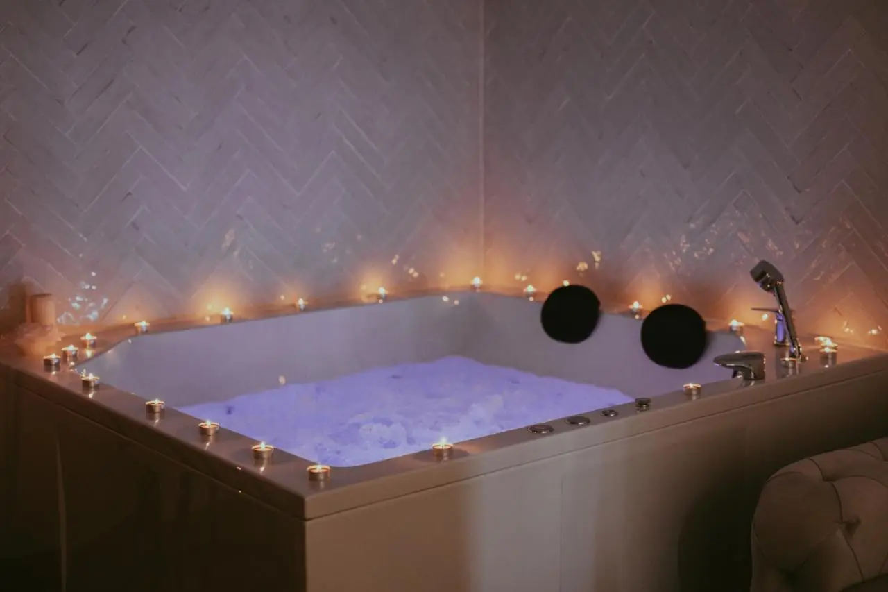 Luxury Jacuzzi Apartment