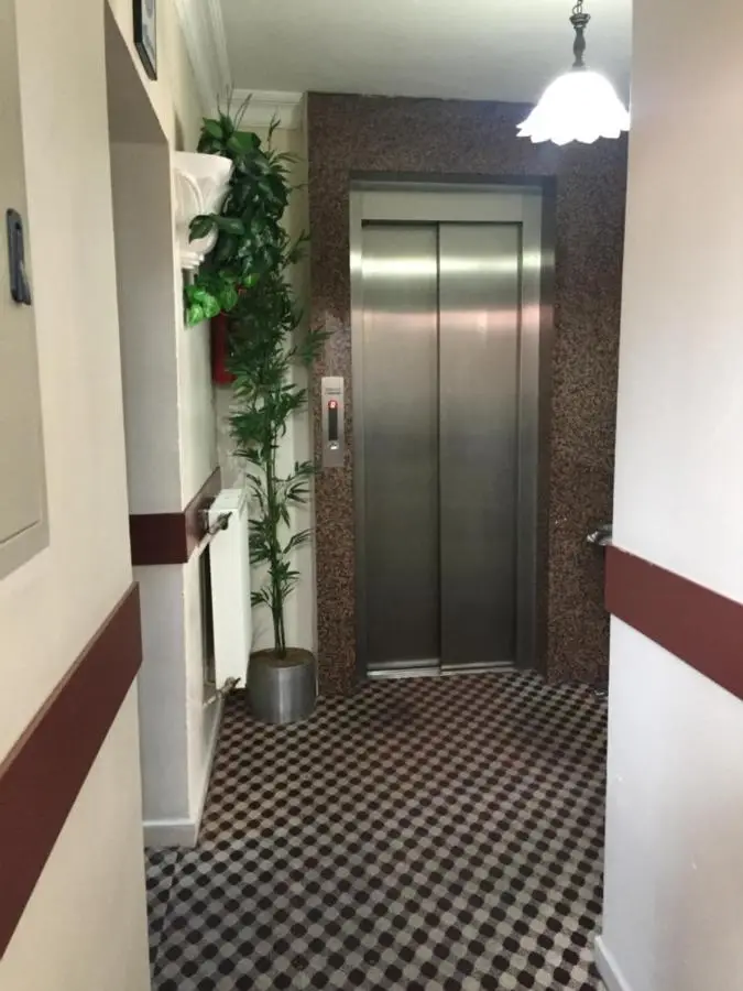 Kadikoy Kervansaray Hotel