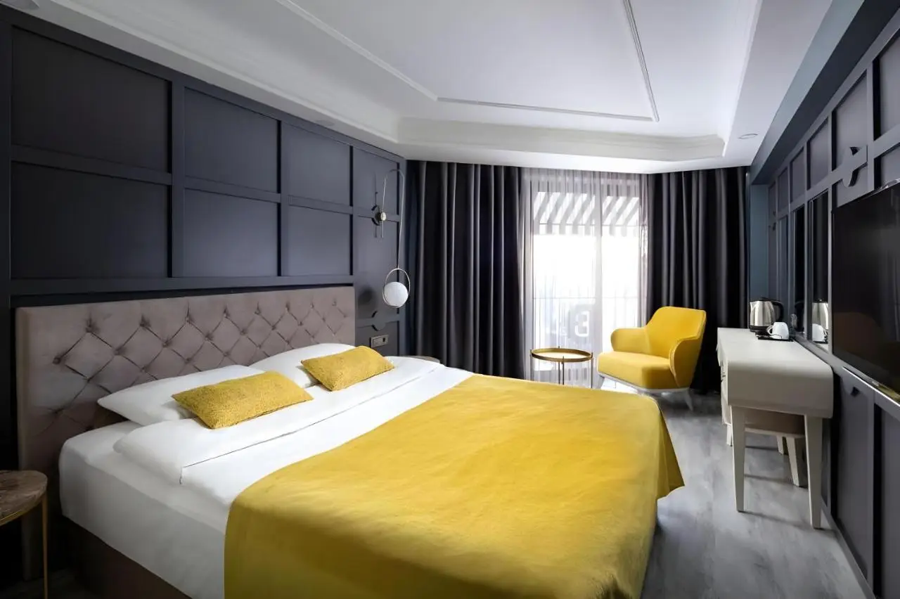B LOFT HOTEL