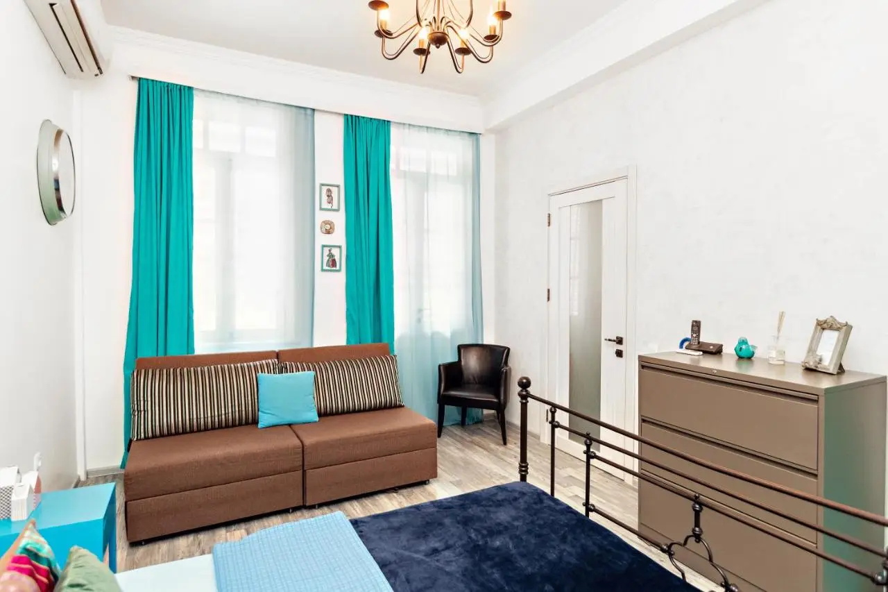 Apartment On Saadi Str Old Tbilisi