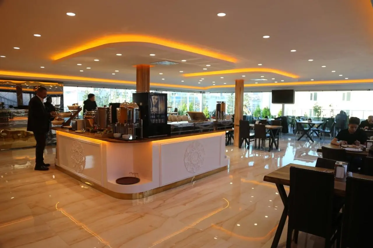 Gumus Palace Gungoren