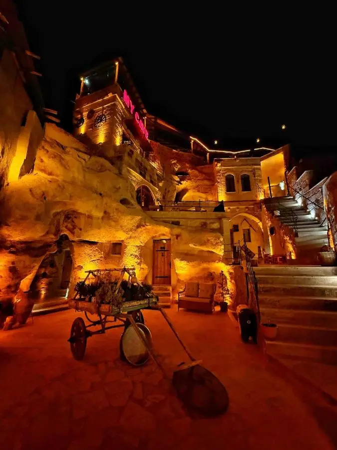 My Cave Suites