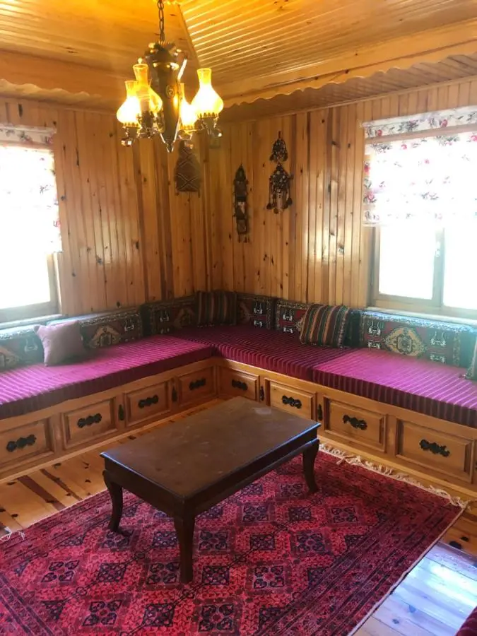 Uzungöl Ensar Dağ Evi