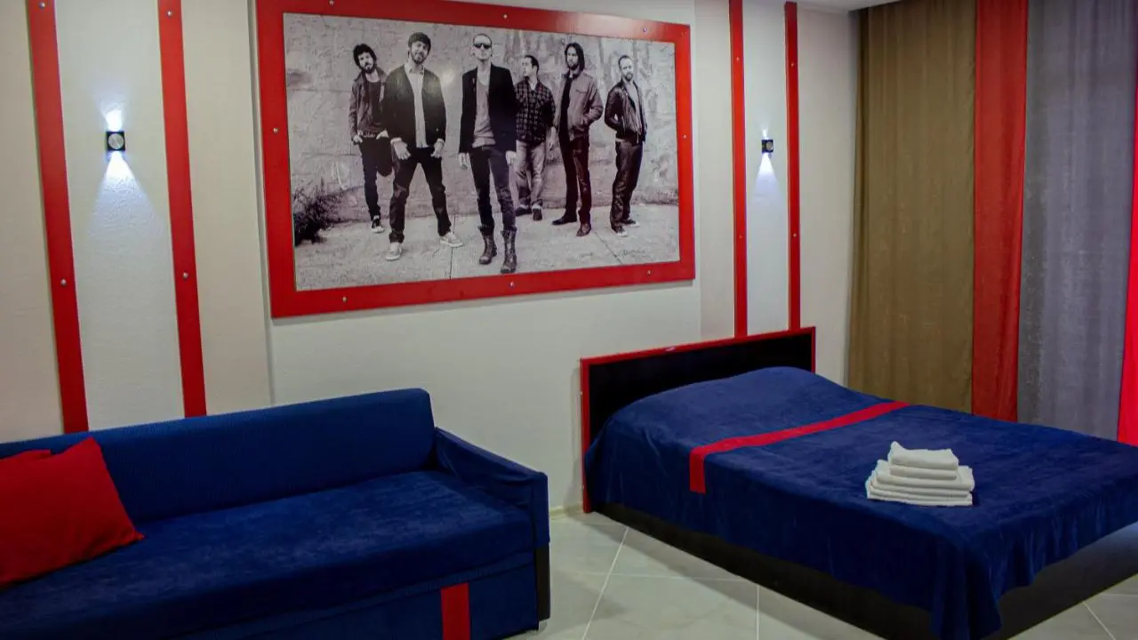Rock Hotel First Line