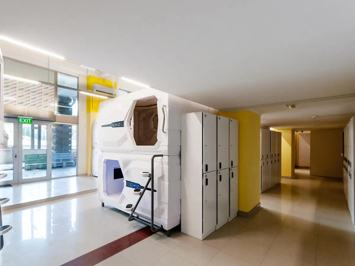 Capsule Hotel Happy lounge
