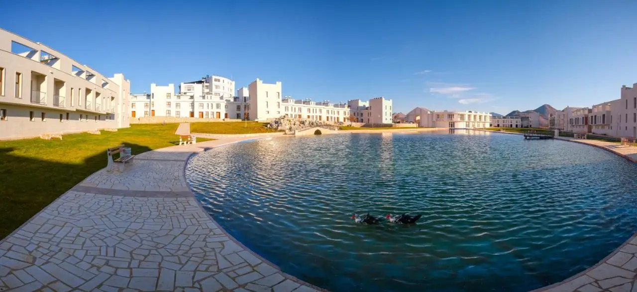 Grad Sunca Resort