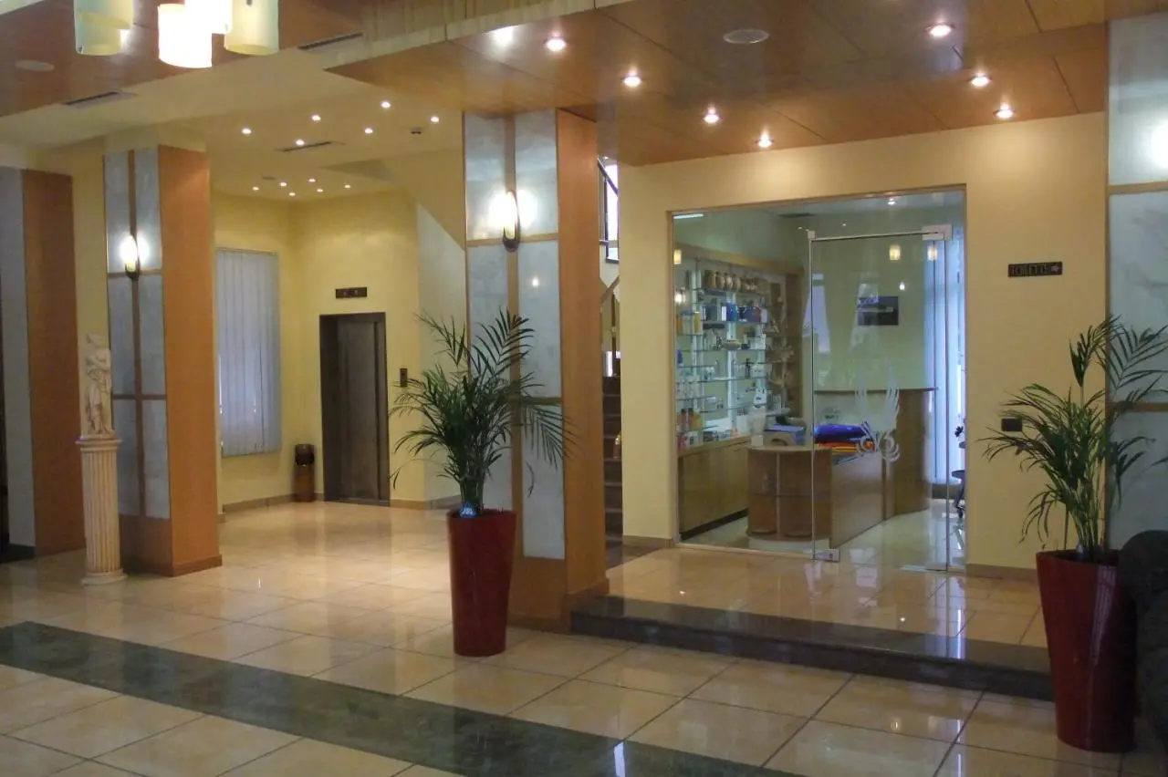 Paradise Beach Hotel