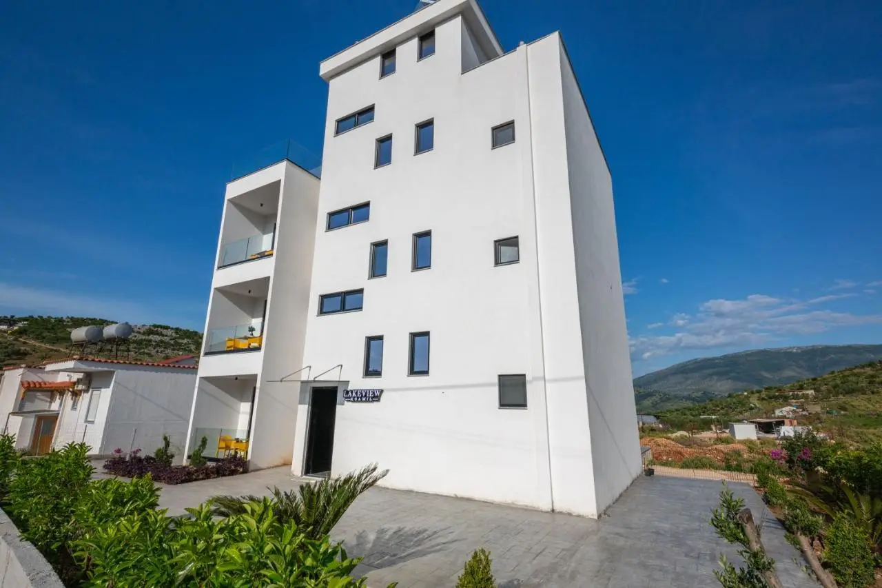 Lake View Rooms Ksamil