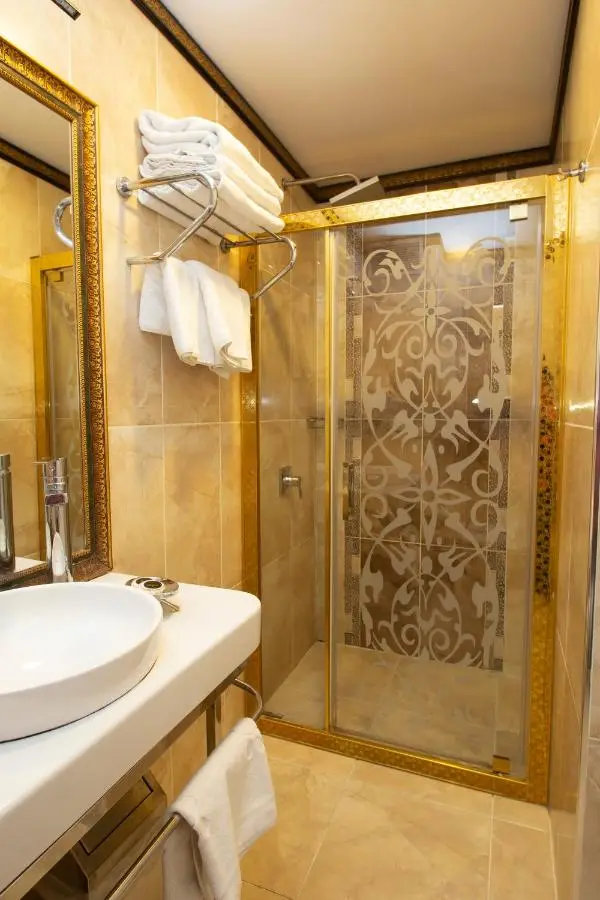 Empire Suite Hotel
