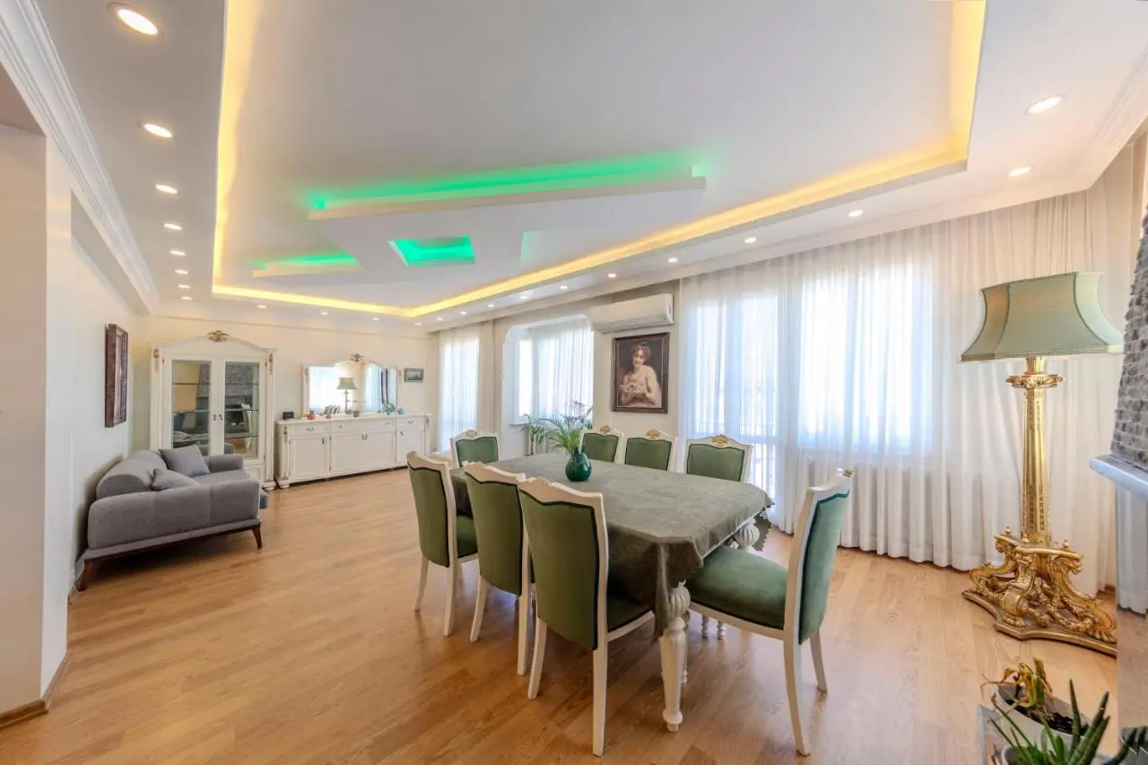 Dilek Apartments