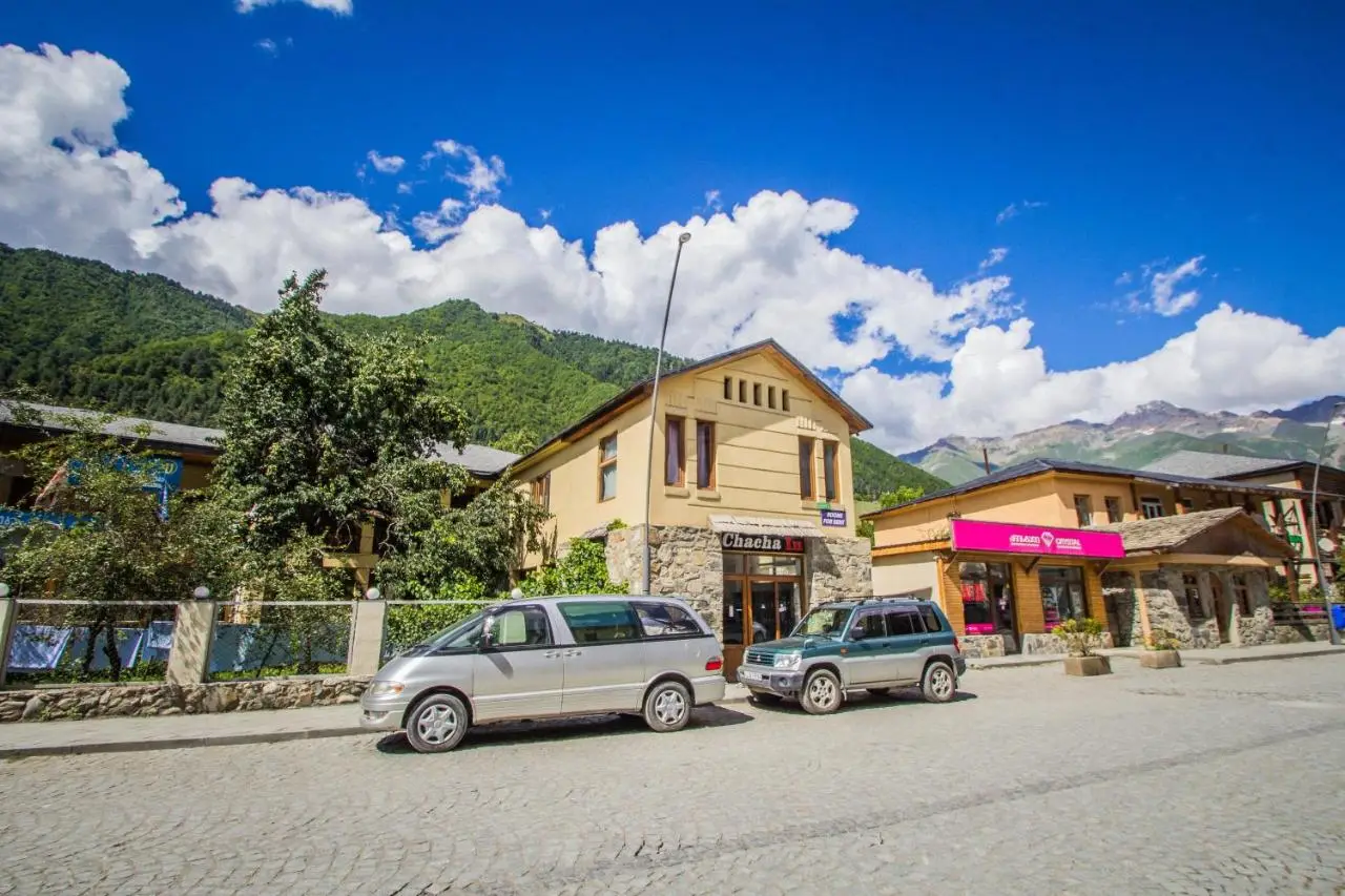 Eka&Nino GuestHouse