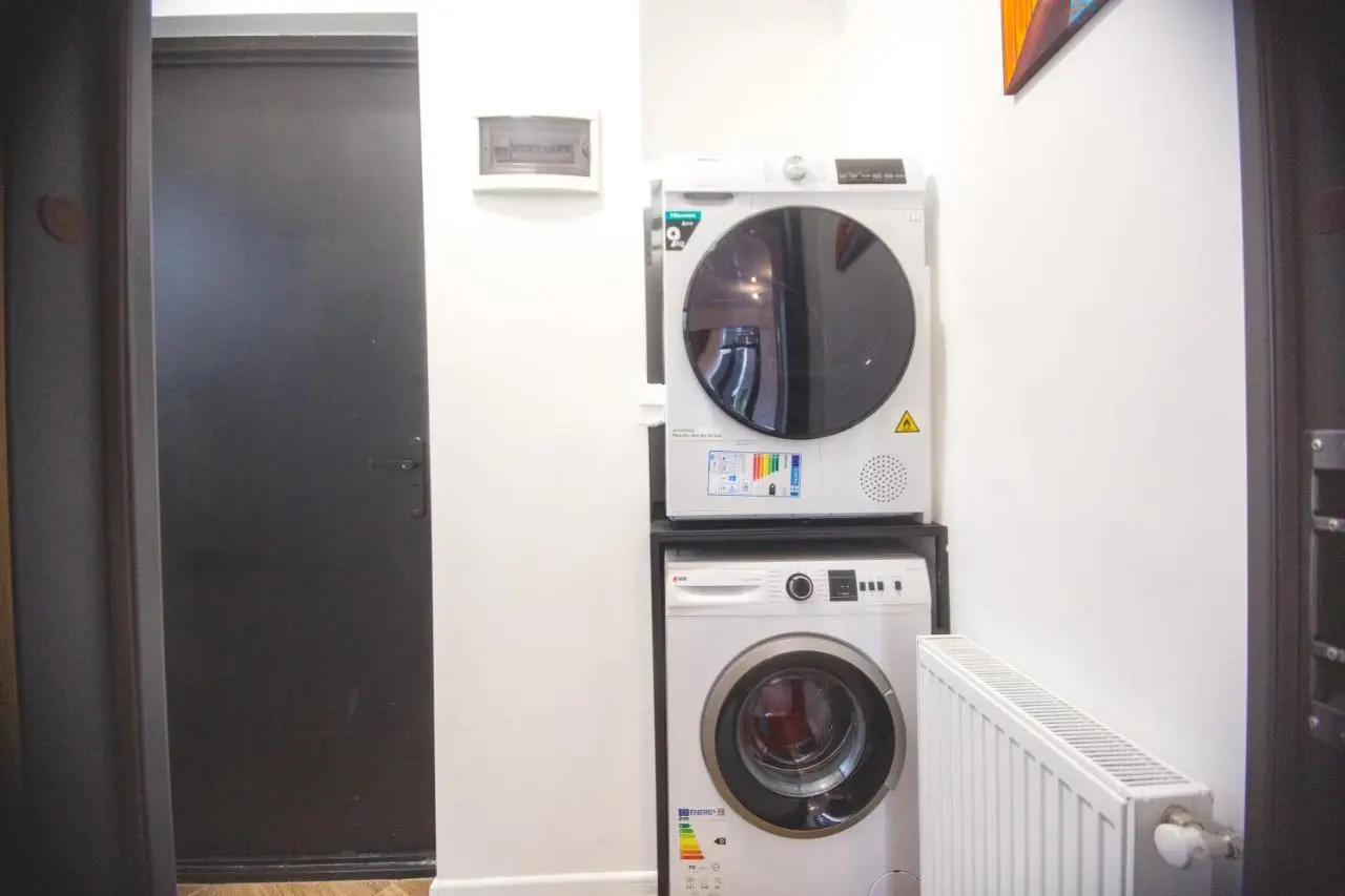Holiday Rooms 5