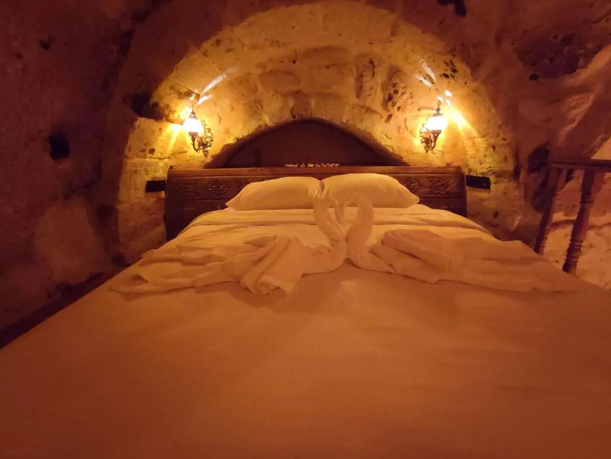 Euphoria Cave House