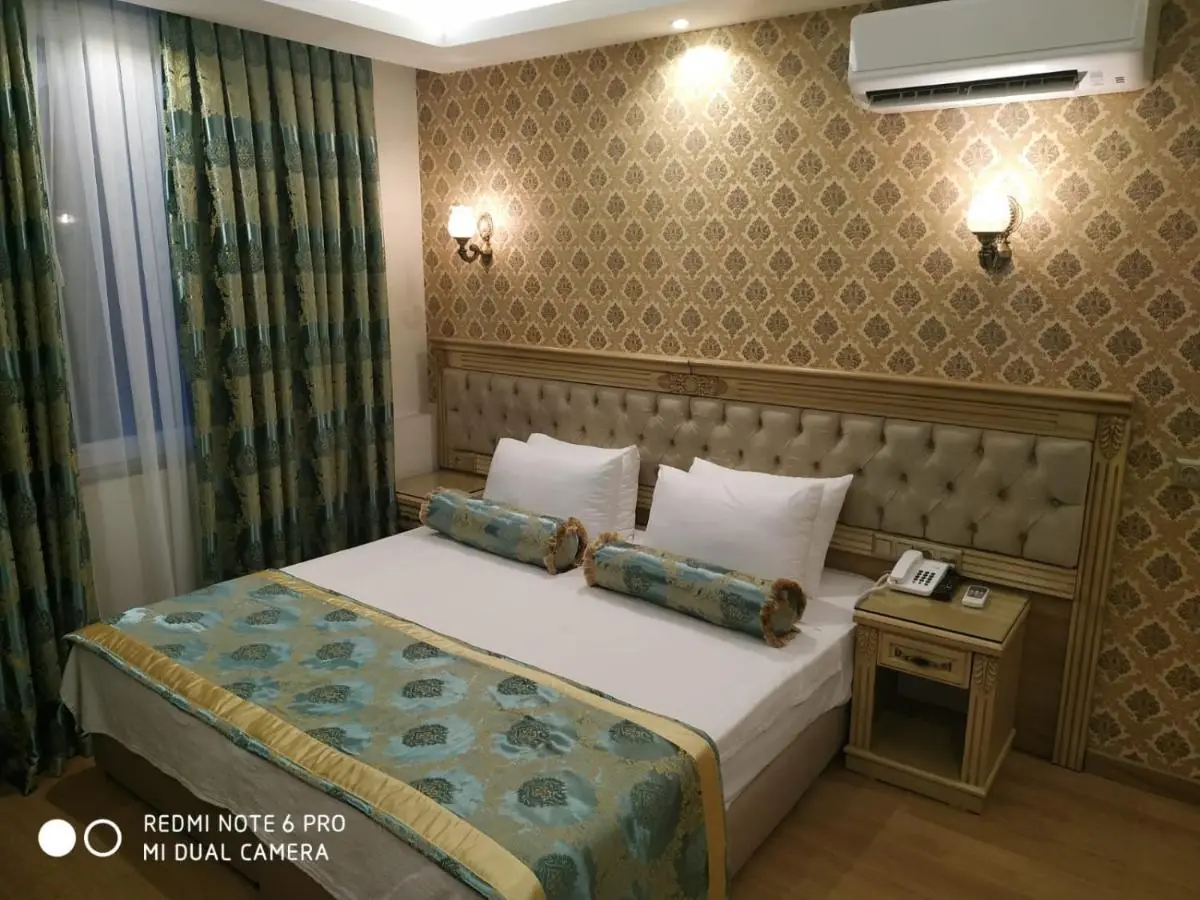Apple Tree Hotel