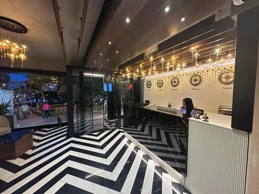 THE PARK HOTEL