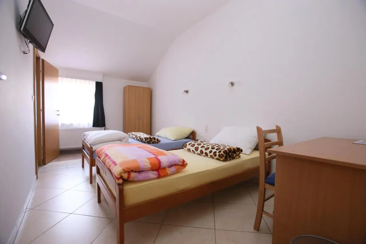 Motel Maks