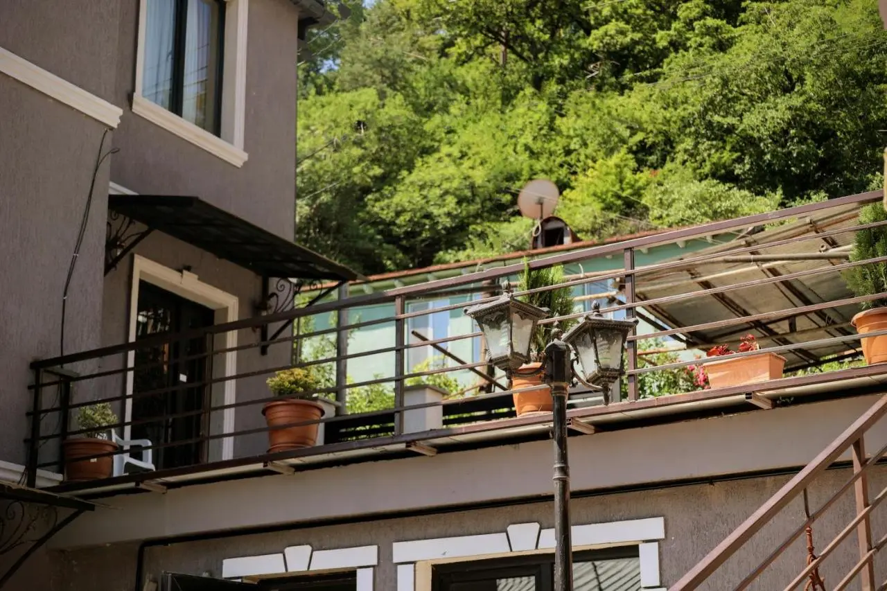 Sunny Days Borjomi