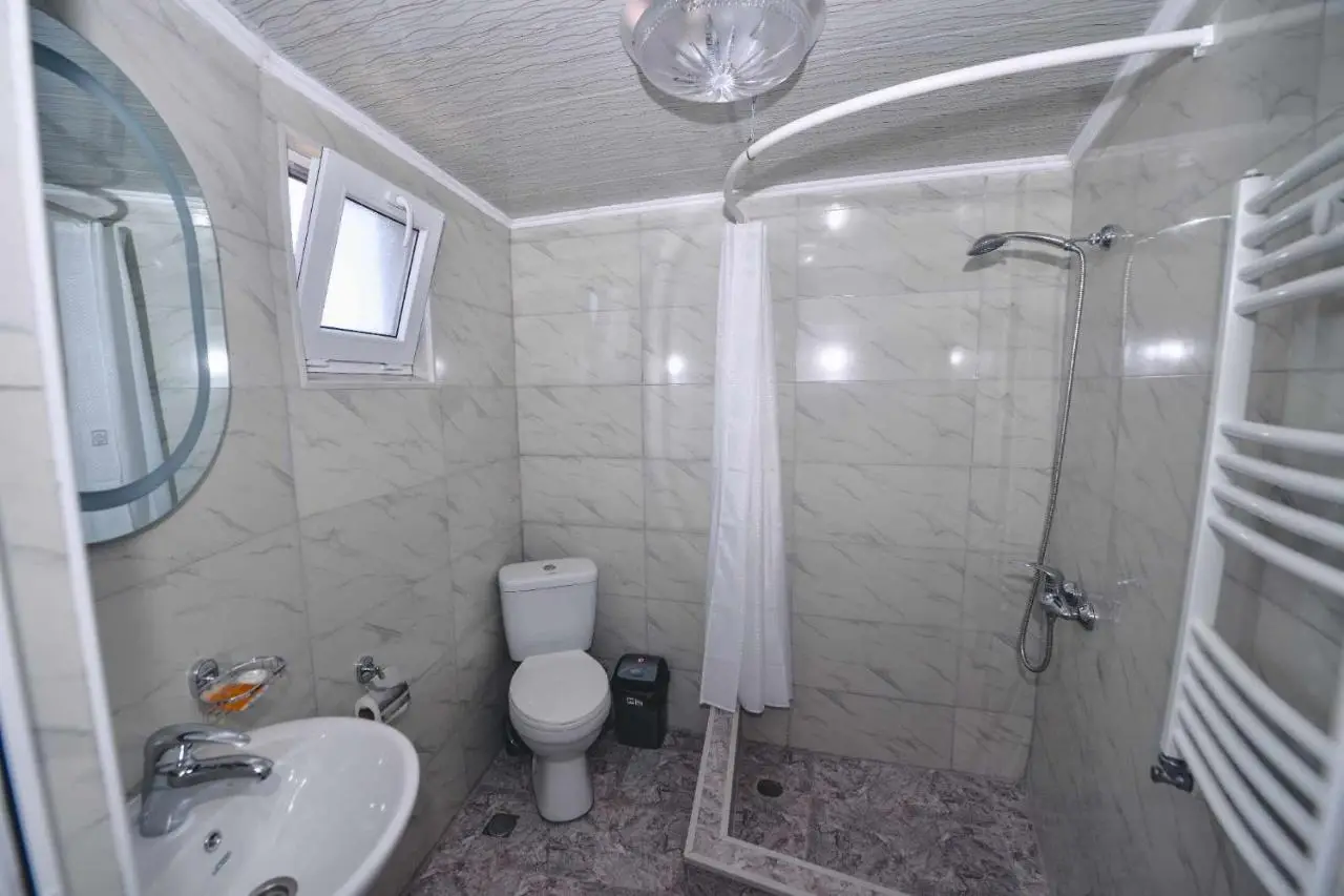 HOTEL VLADi