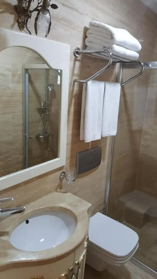 Best Town Hotel