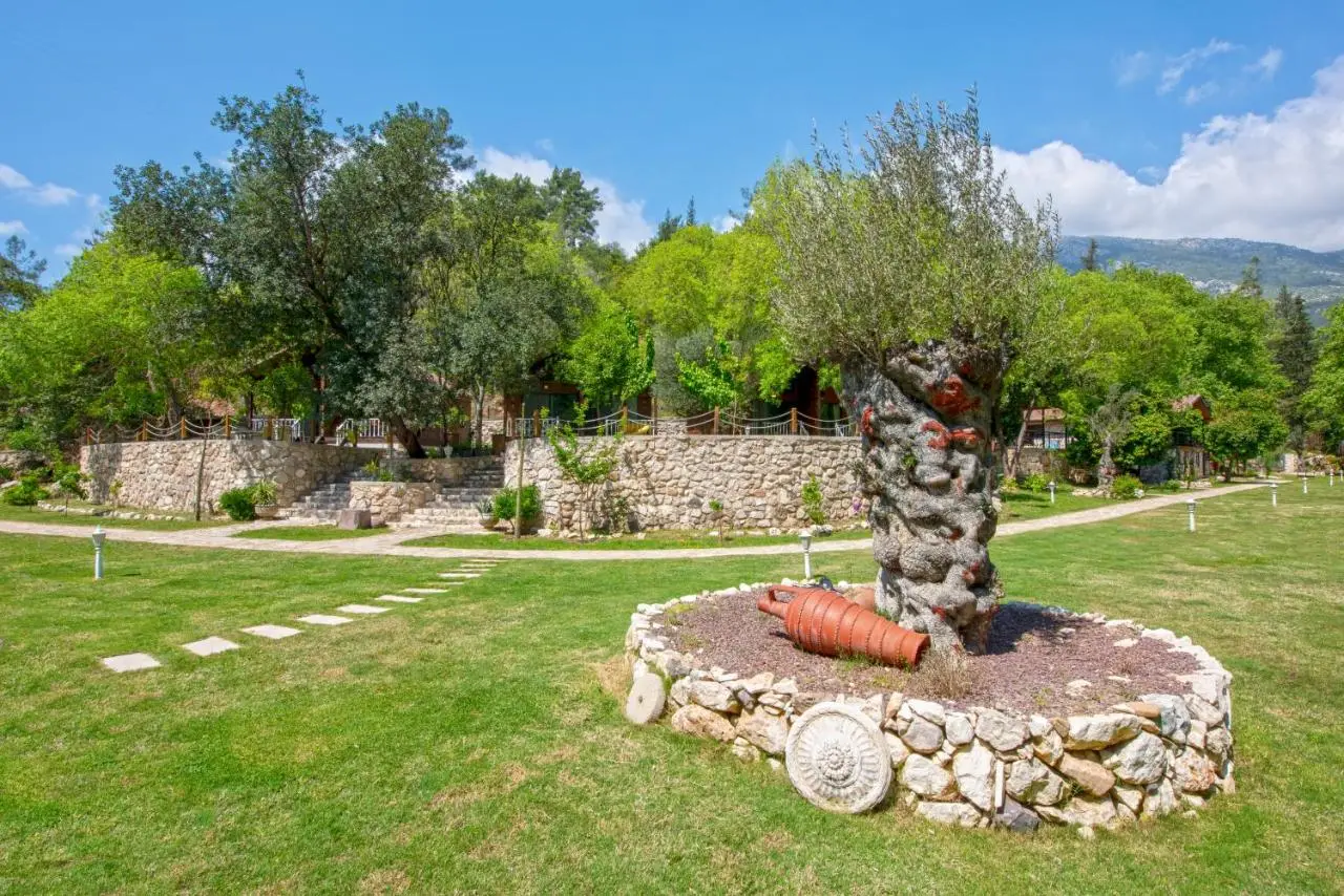 Yusalis Garden Hotel